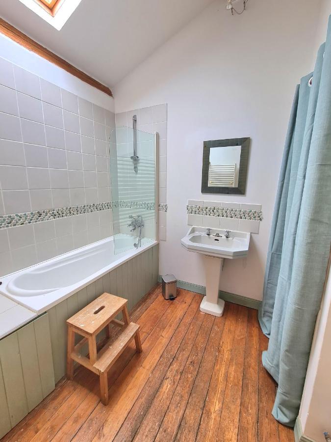 Saint-Pierre-du-CheminLe Terrier Maison De Campagne 250 M2 Grande Capacite 20 Couchages, 4500M2 De Terrain别墅 外观 照片