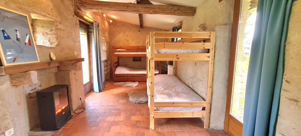 Saint-Pierre-du-CheminLe Terrier Maison De Campagne 250 M2 Grande Capacite 20 Couchages, 4500M2 De Terrain别墅 外观 照片