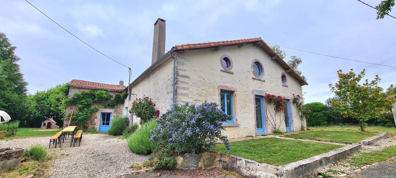 Saint-Pierre-du-CheminLe Terrier Maison De Campagne 250 M2 Grande Capacite 20 Couchages, 4500M2 De Terrain别墅 外观 照片