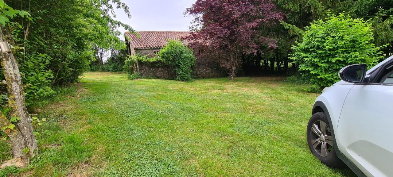 Saint-Pierre-du-CheminLe Terrier Maison De Campagne 250 M2 Grande Capacite 20 Couchages, 4500M2 De Terrain别墅 外观 照片